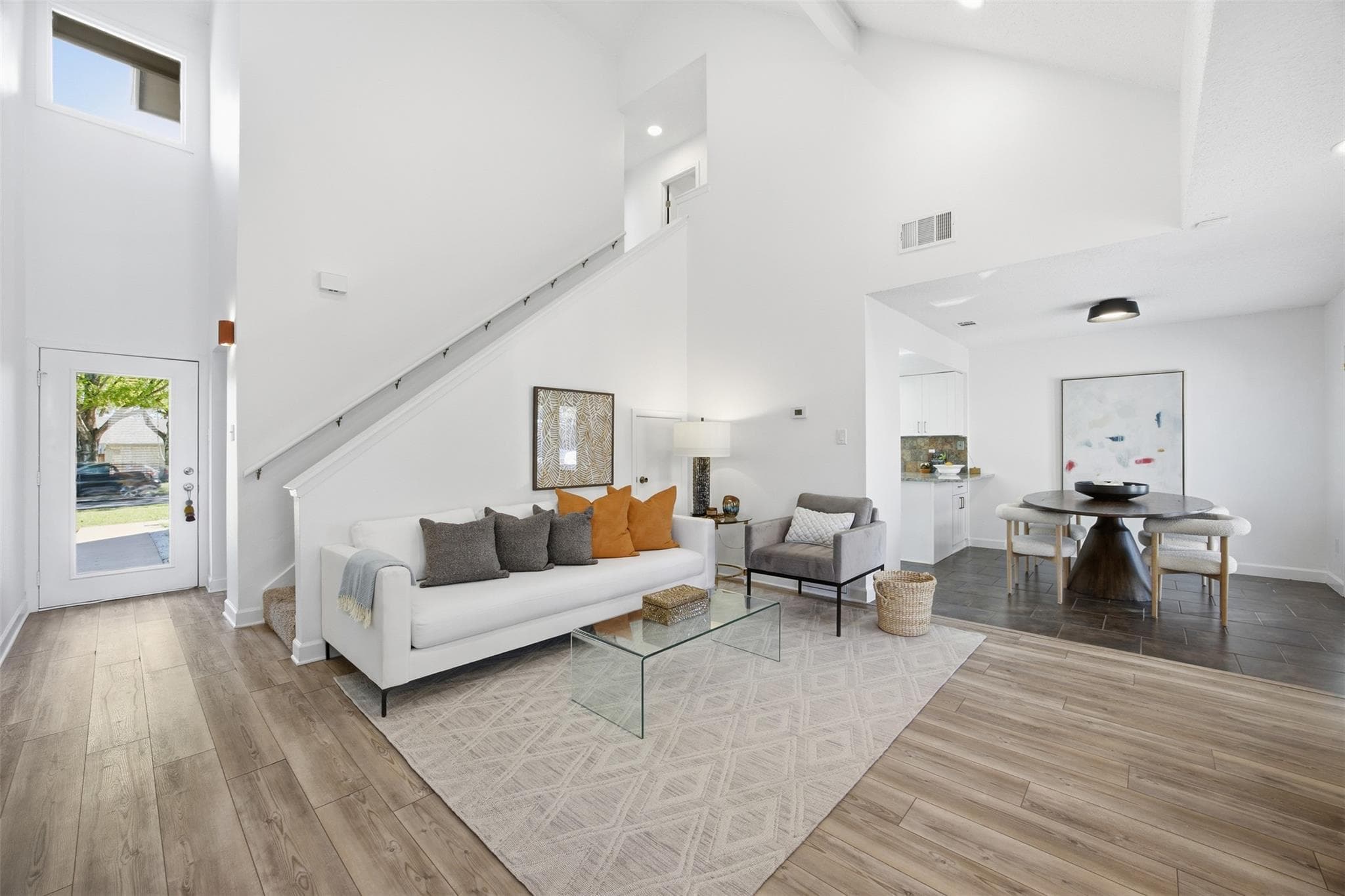 3200 Spaniel Dr