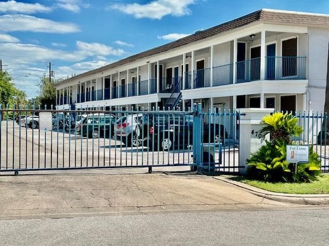 4709 Harmon Ave #409