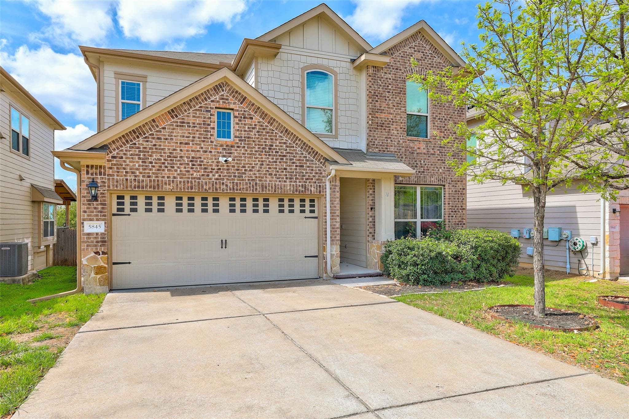 5845 Kleberg Trl