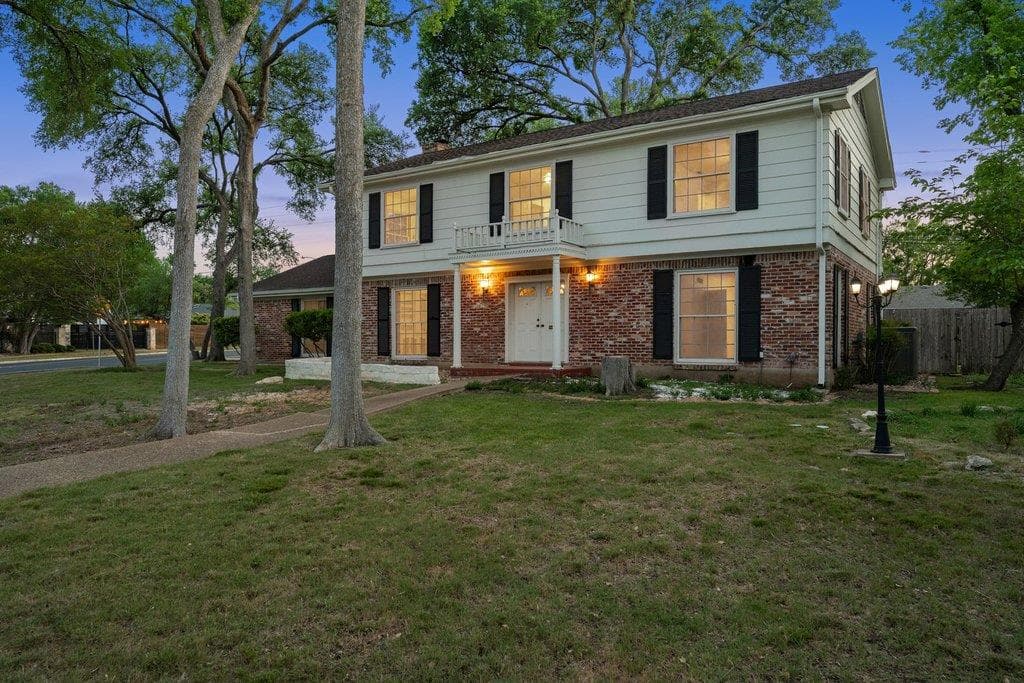 4101 Far West Blvd