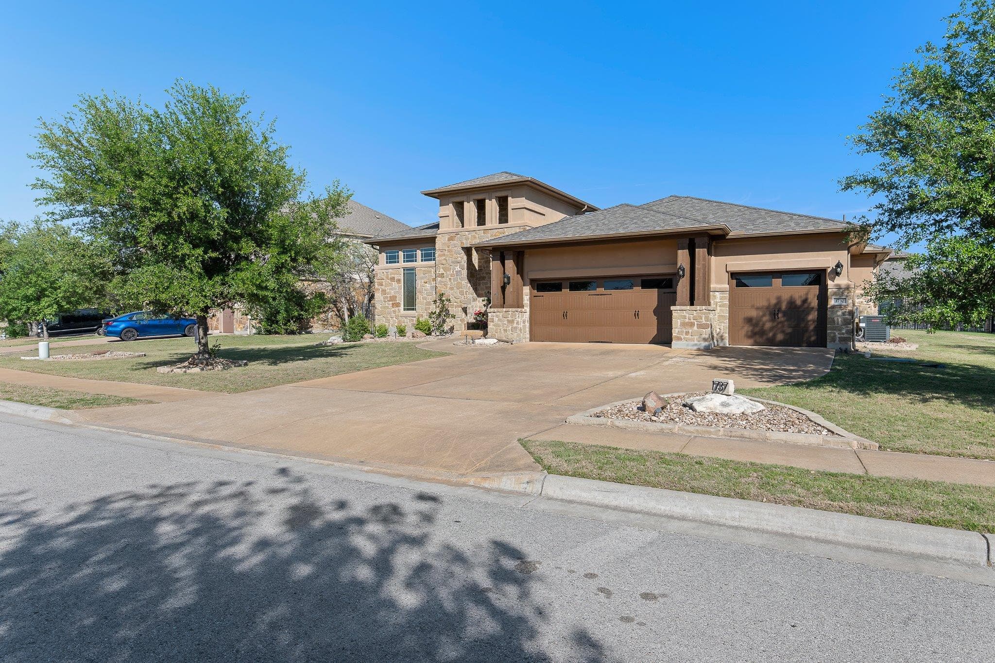 1737 Harvest Dance Dr
