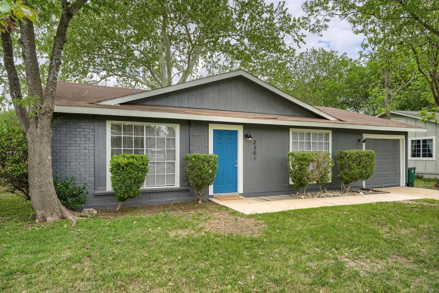 2301 Dove Springs Dr