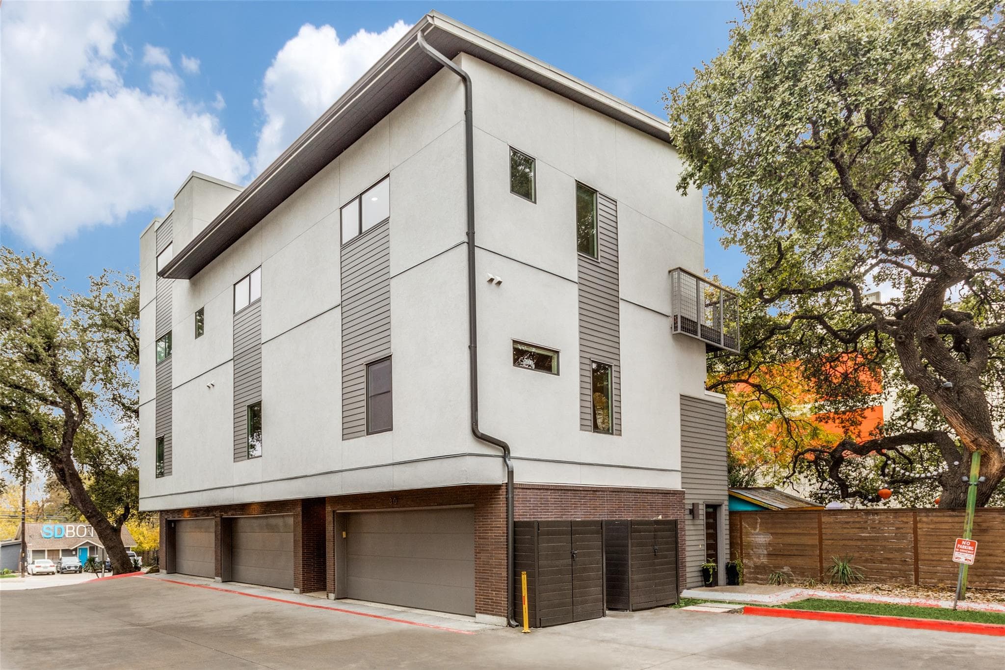 1702 S Lamar Blvd #30