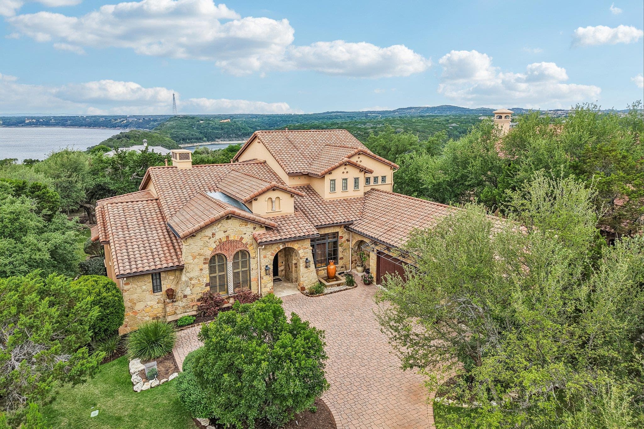 17701 Navigation Ln