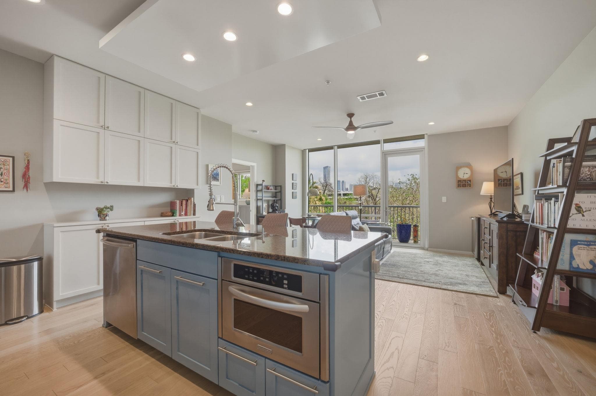 1600 Barton Springs Rd #4305