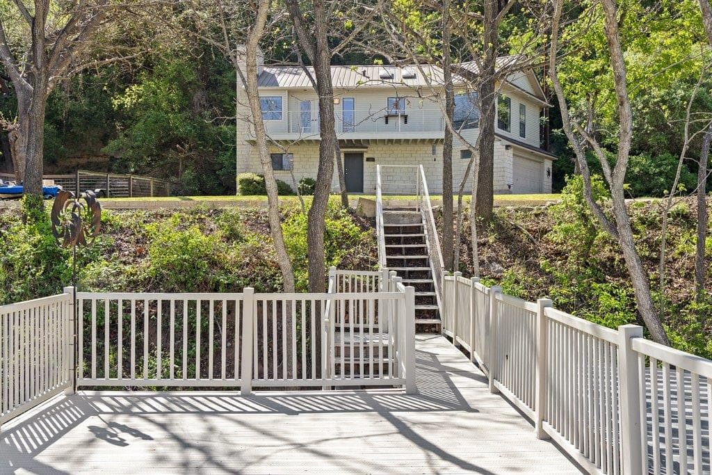 2309 Big Horn Dr