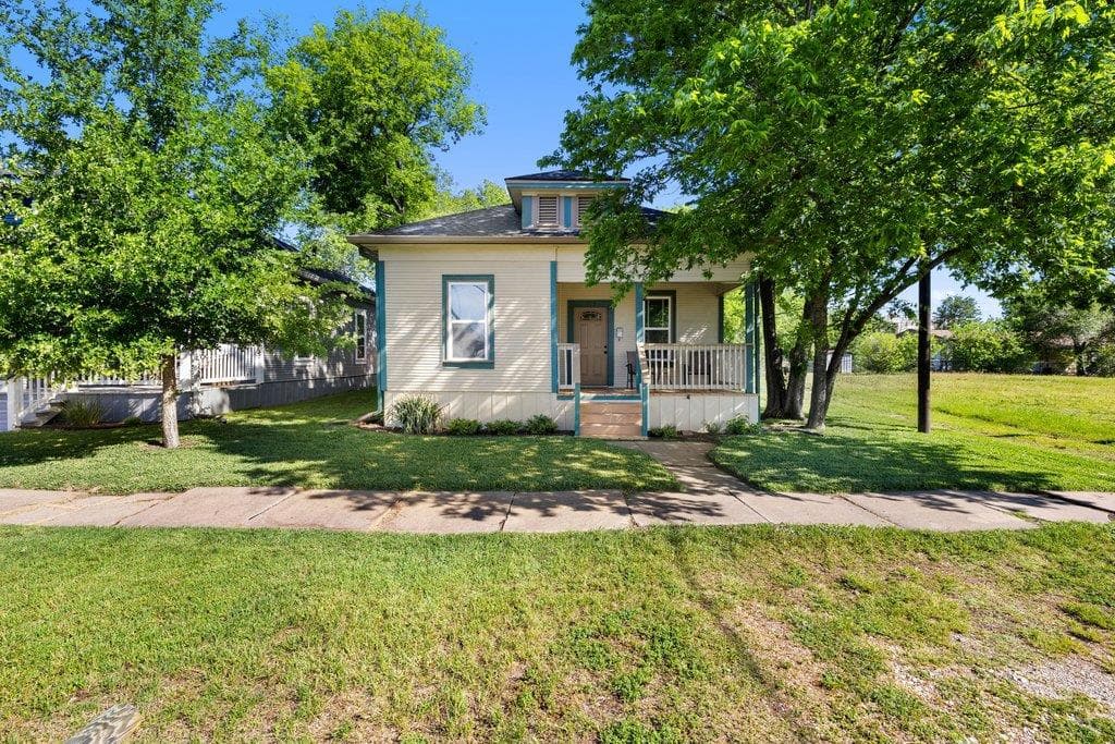 314 and 312 W 3rd St