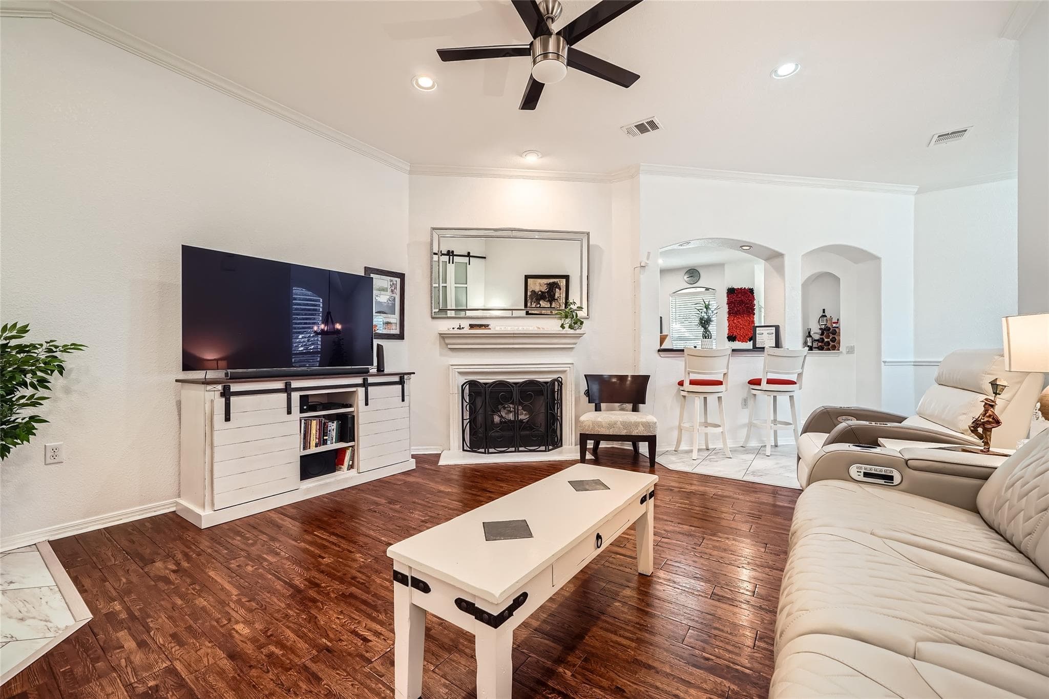 14100 Avery Ranch Blvd #904