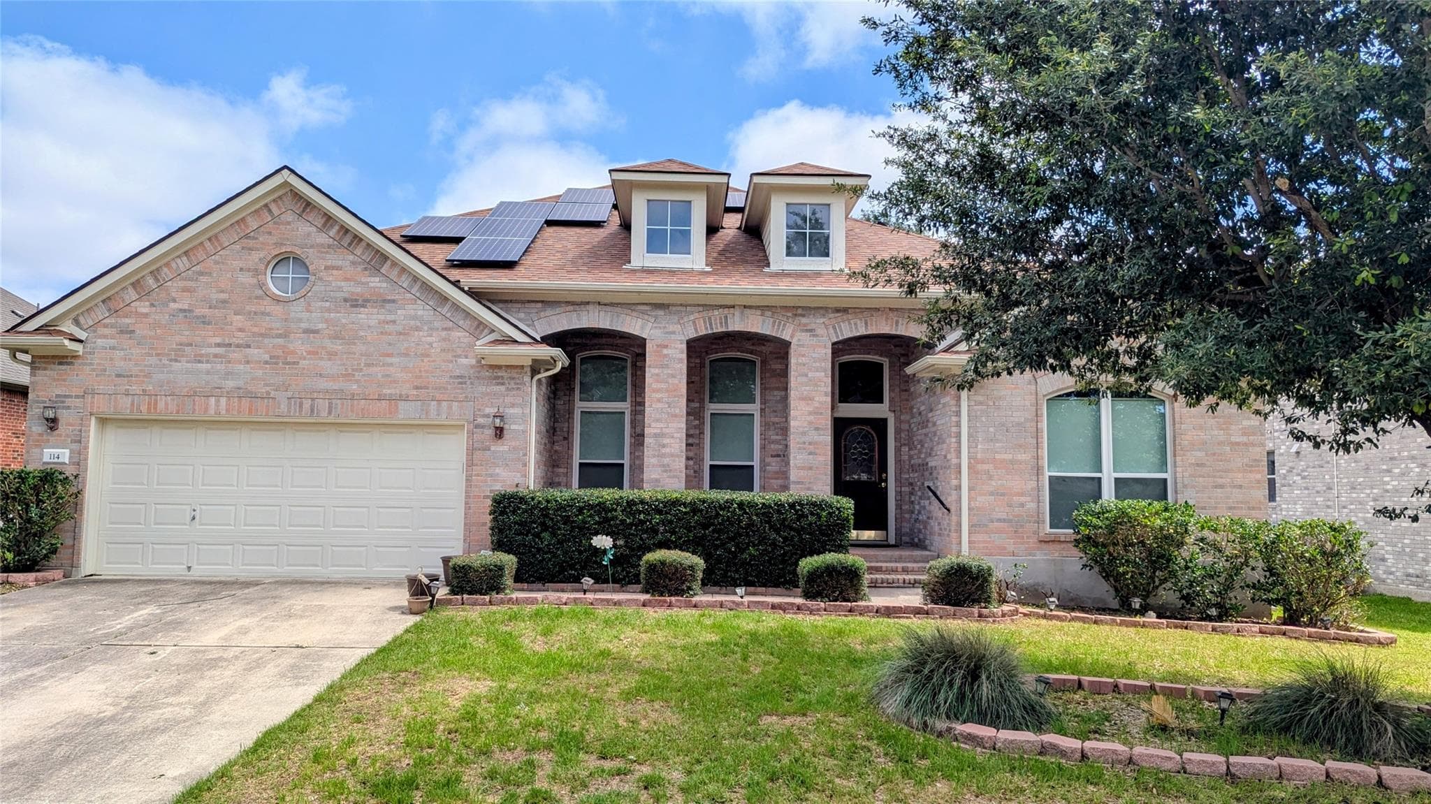 114 Ambrose Dr