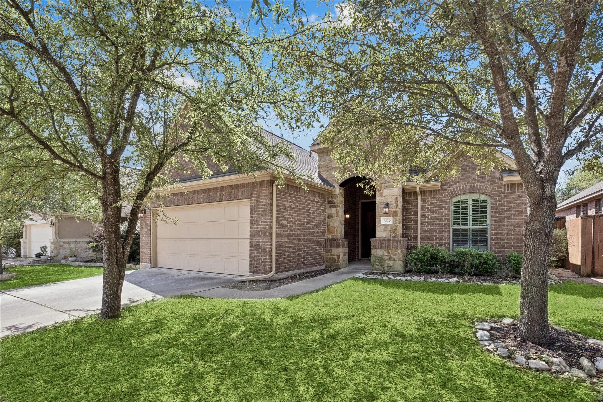 2220 Lookout Range Dr