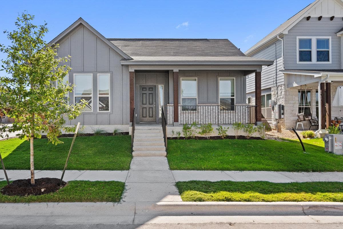 424 Treadwell Ln