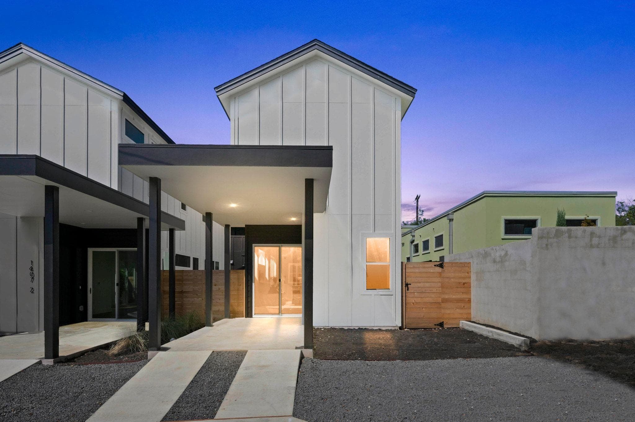 1407 Cedar Ave #2