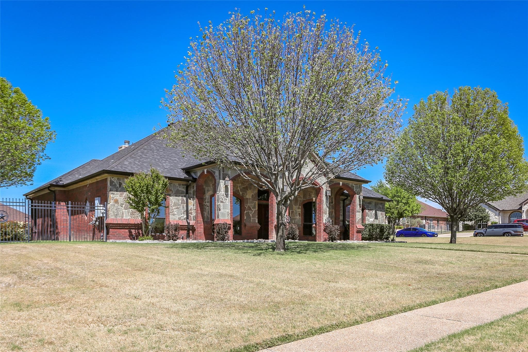 5207 Driftwood Ct