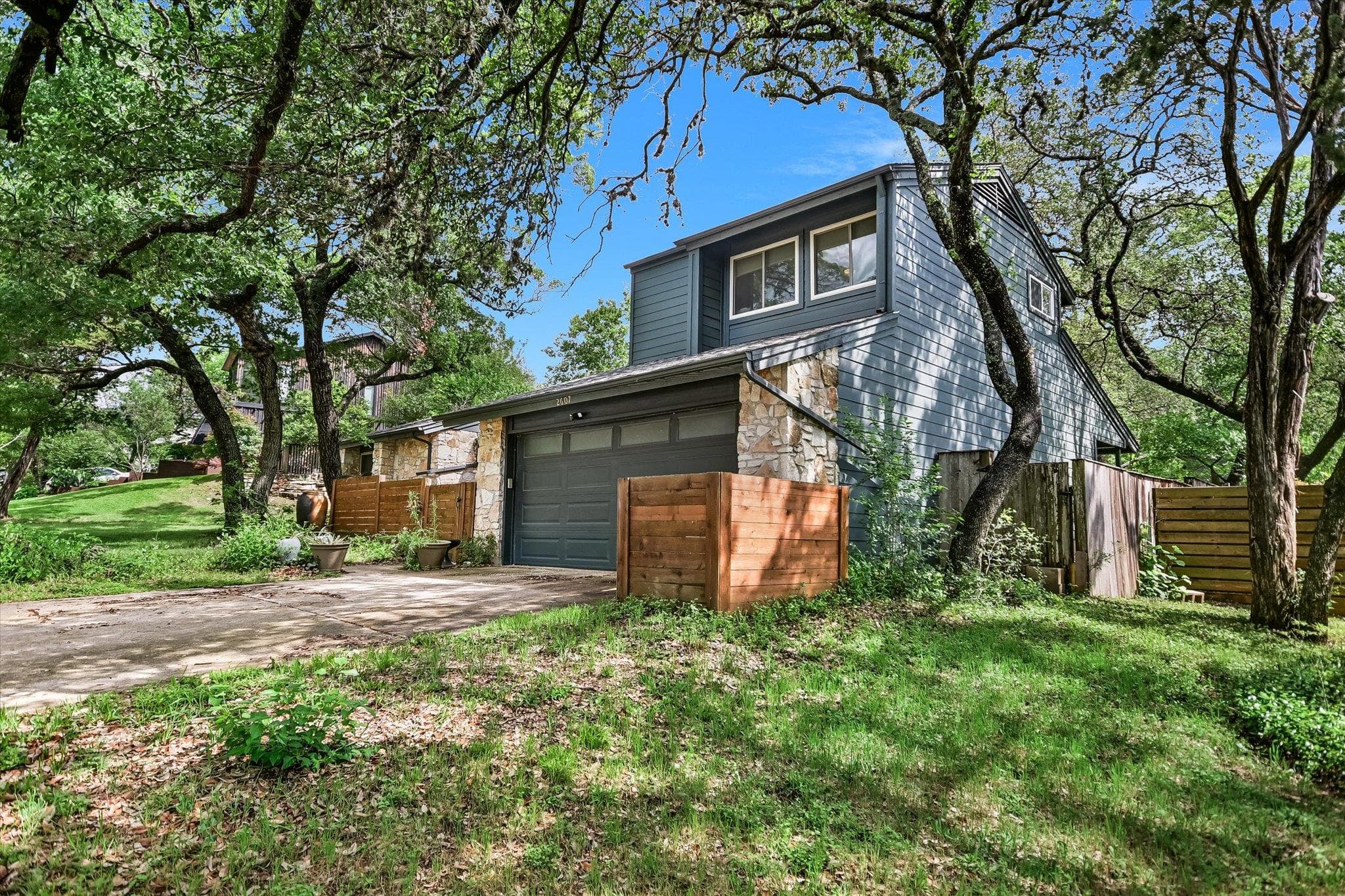 2607 Barton Hills Dr