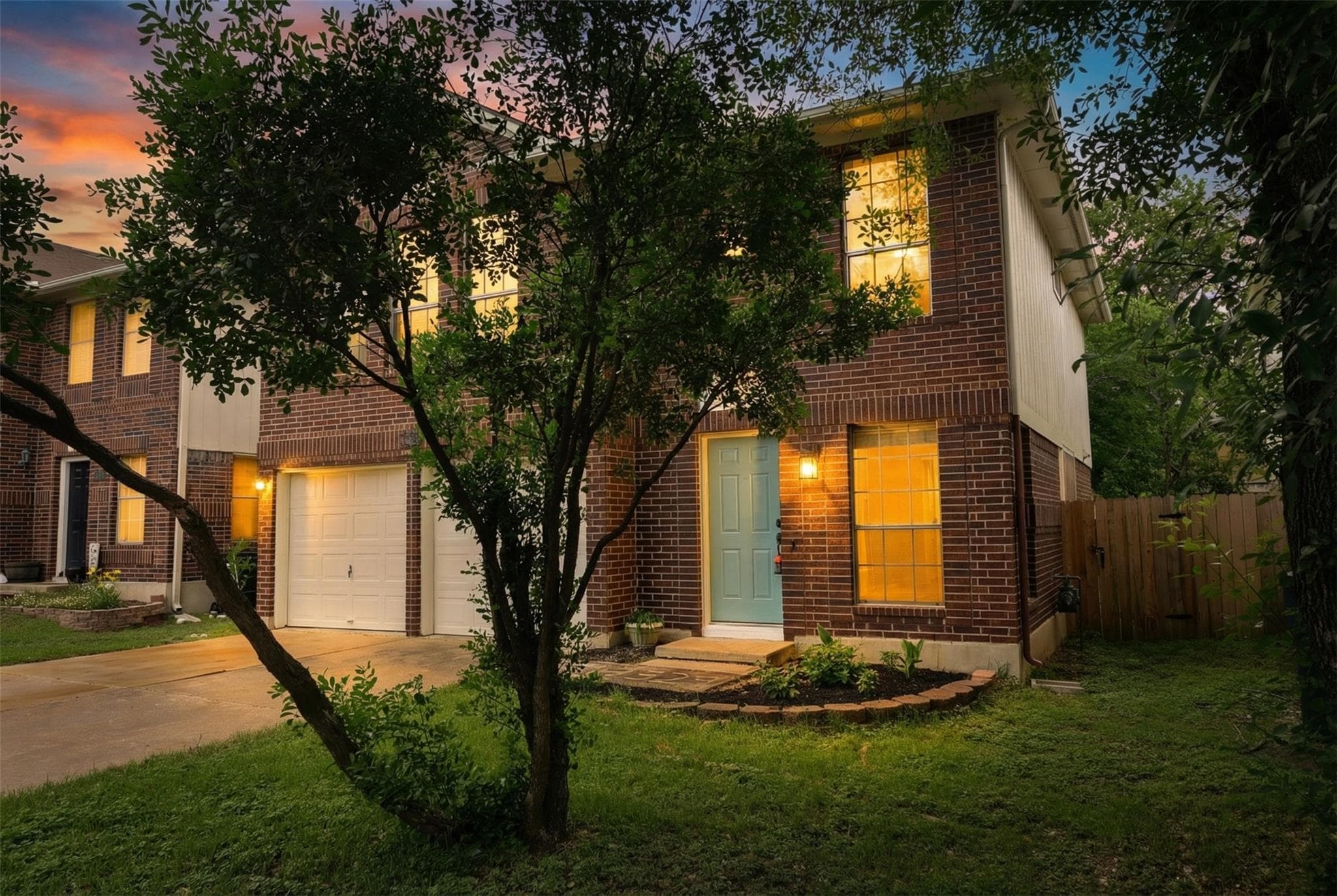 13329 Black Canyon Dr