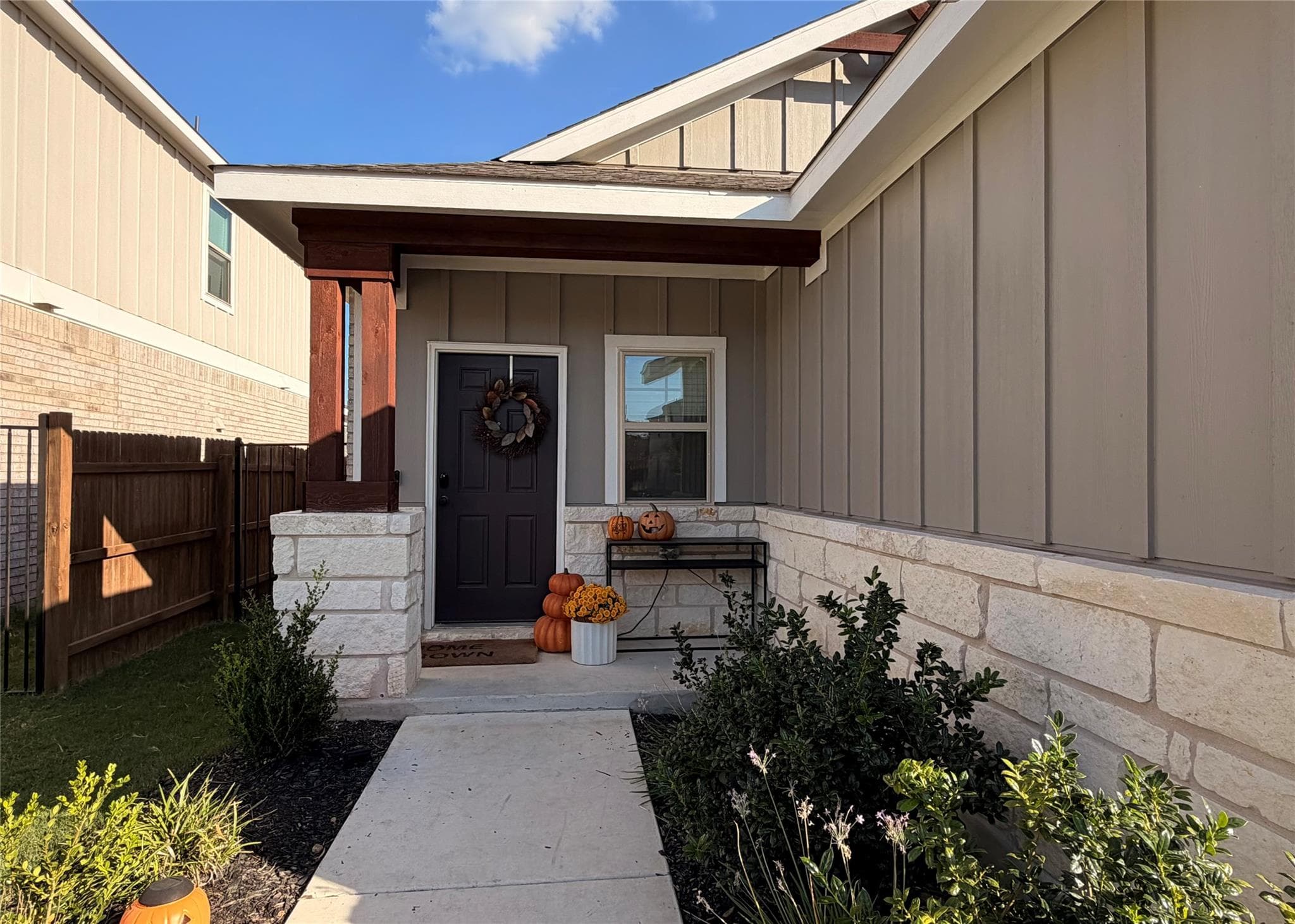 112 Bennington Dr
