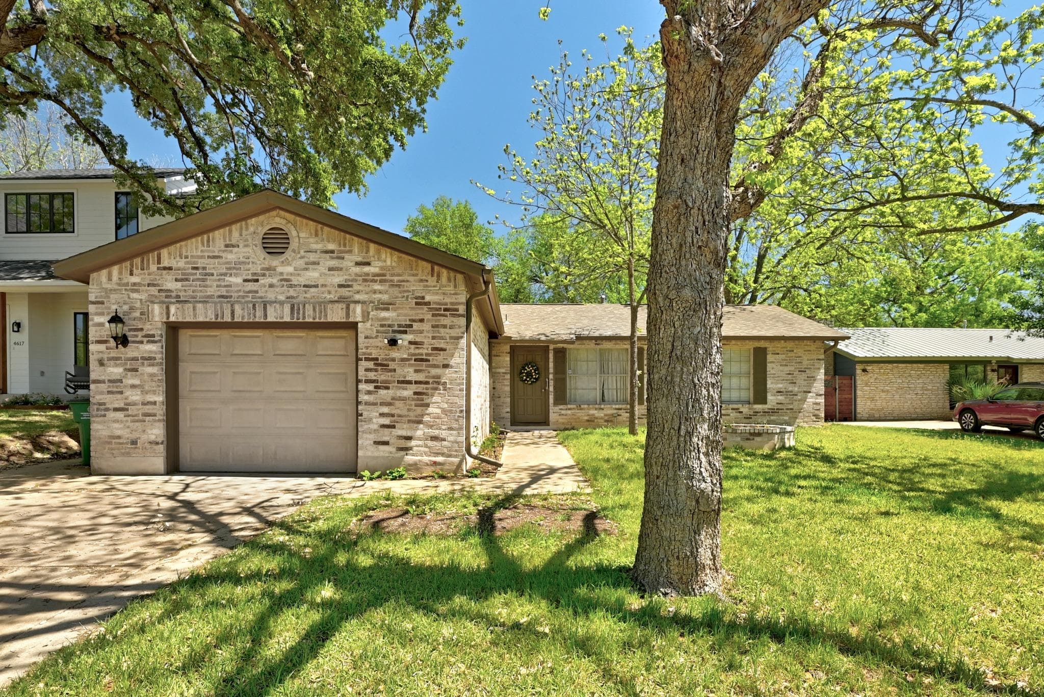 4619 Banister Ln