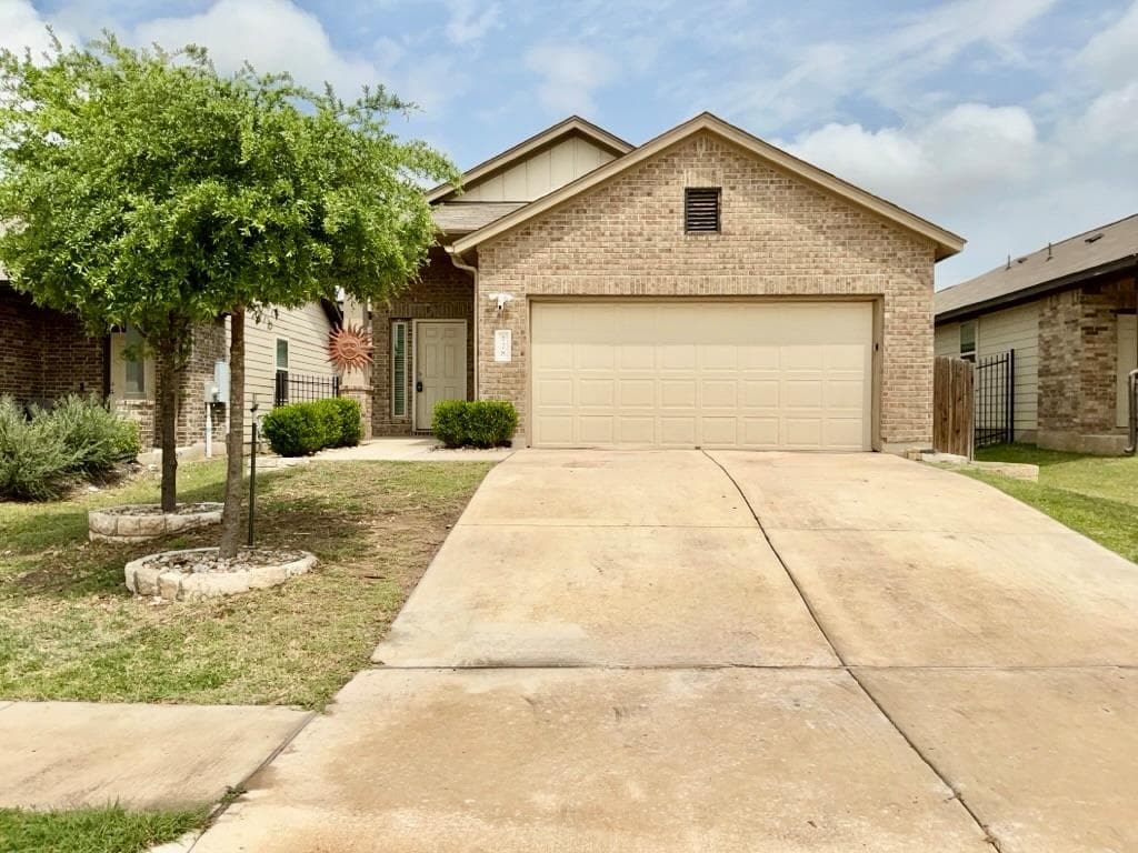 128 Earl Keen St
