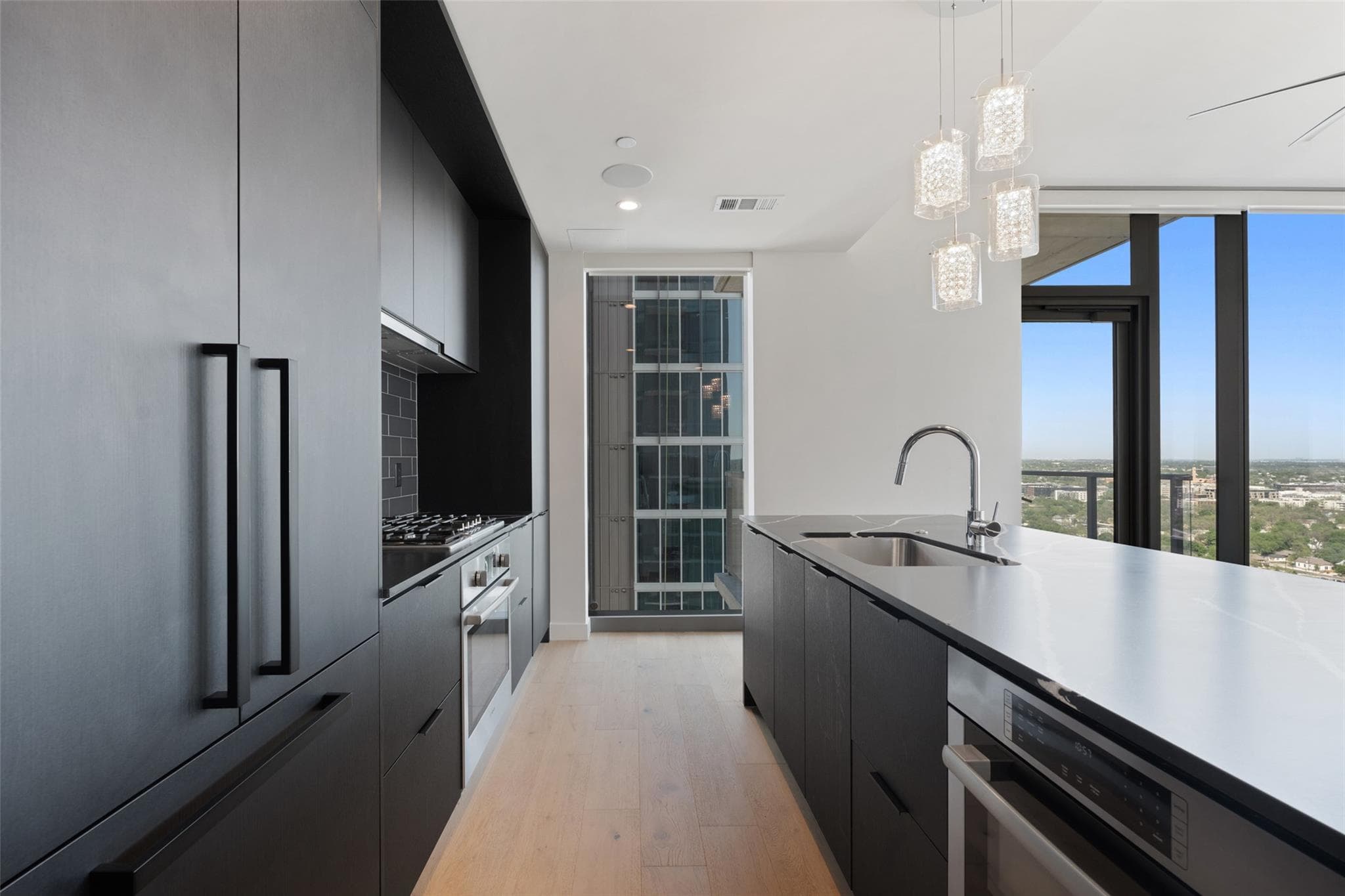 44 East Ave #2307
