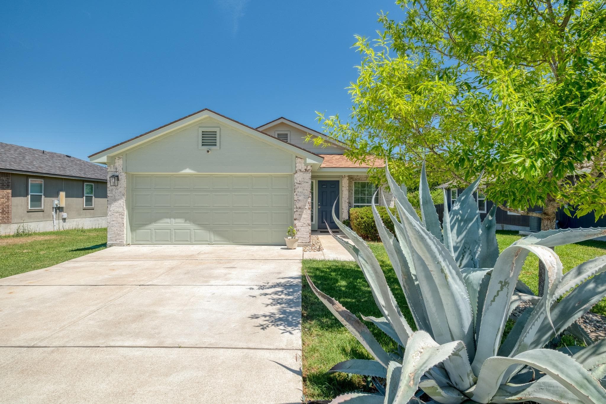 174 Falcon Dr