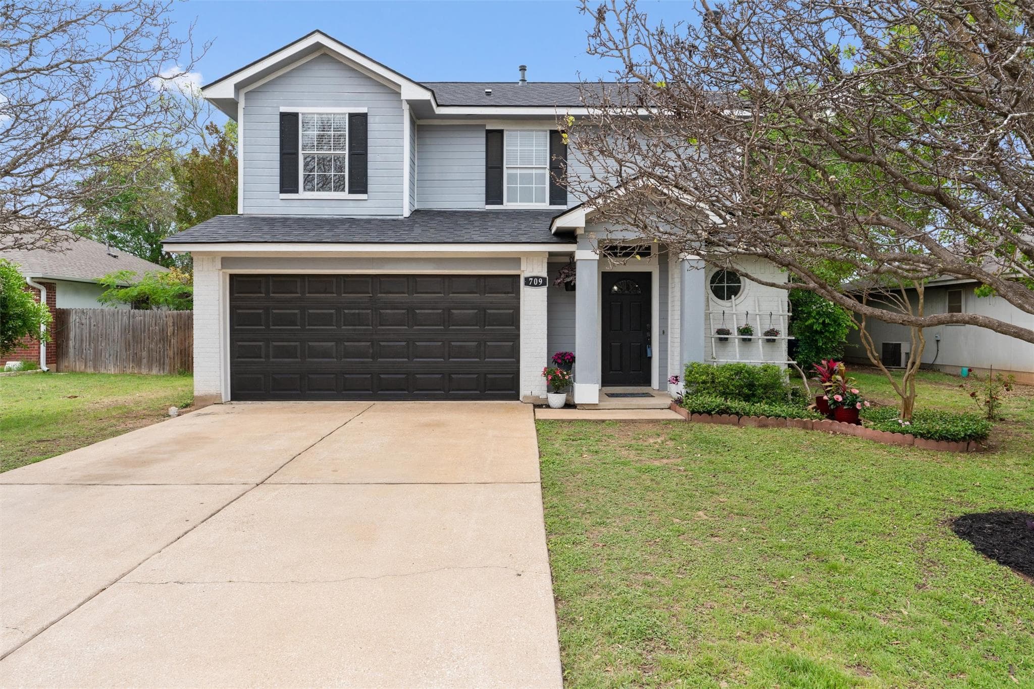 709 Sparkling Brook Ln