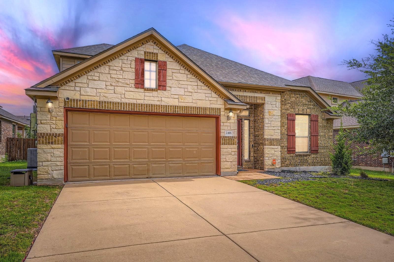 2416 Lynx Ct