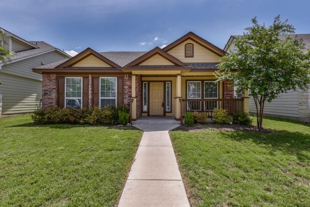 18401 NE FRIENDSHIP HILL Dr