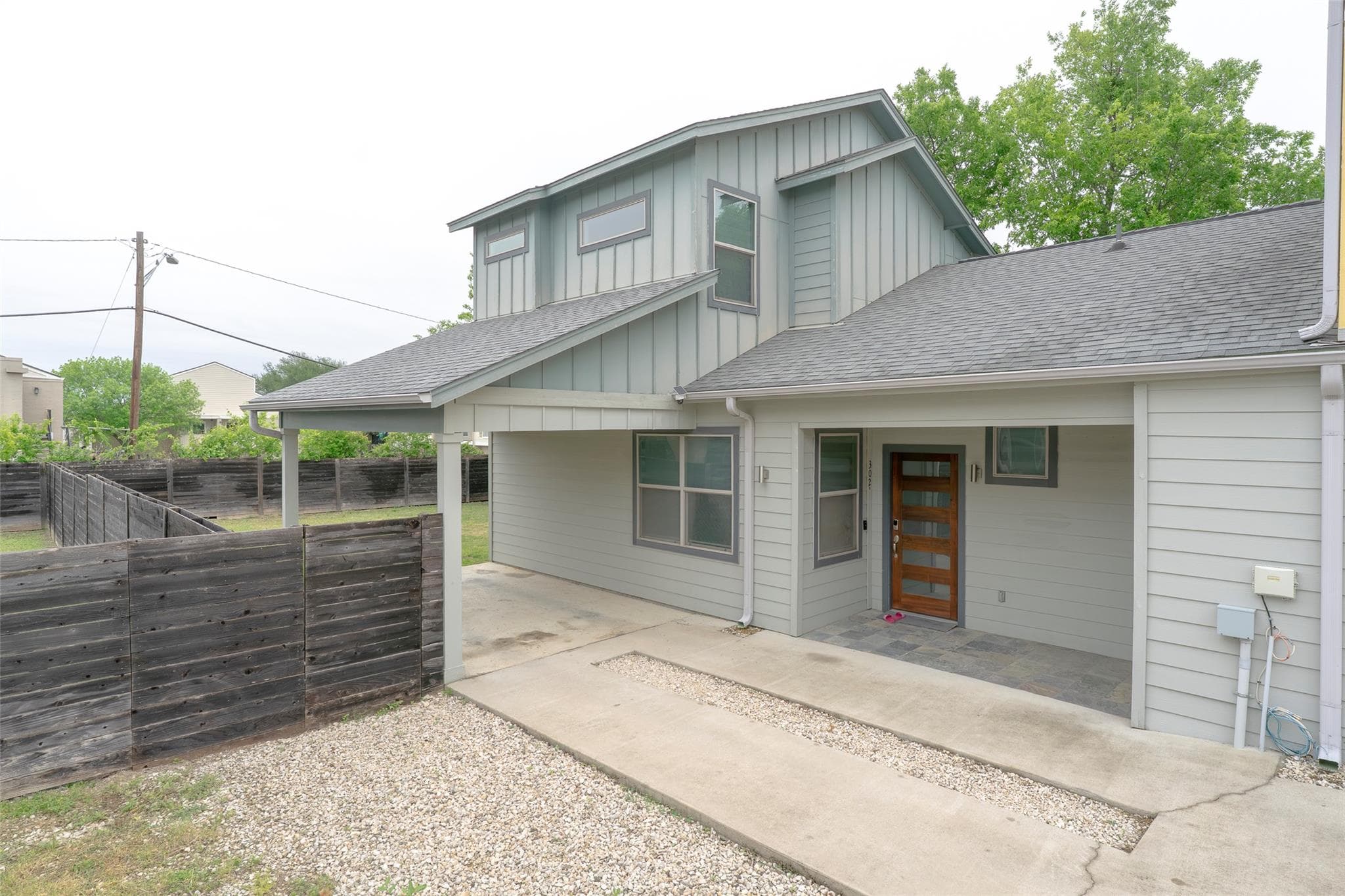 302 Delmar Ave #B