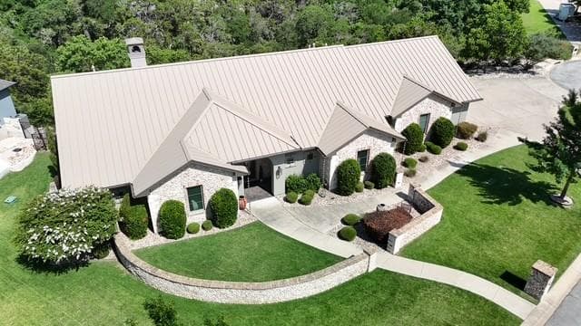2501 Woodbine Cir