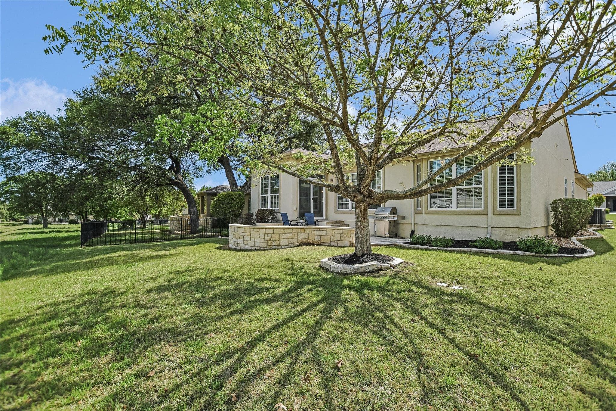 305 Rosecliff Dr