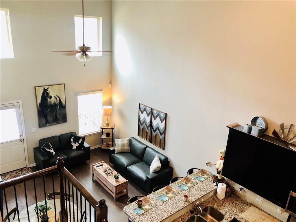 2304 S Lakeline Blvd #543