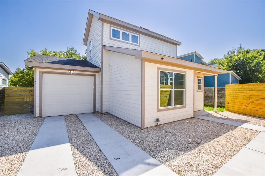 7103 Bennett Ave #2