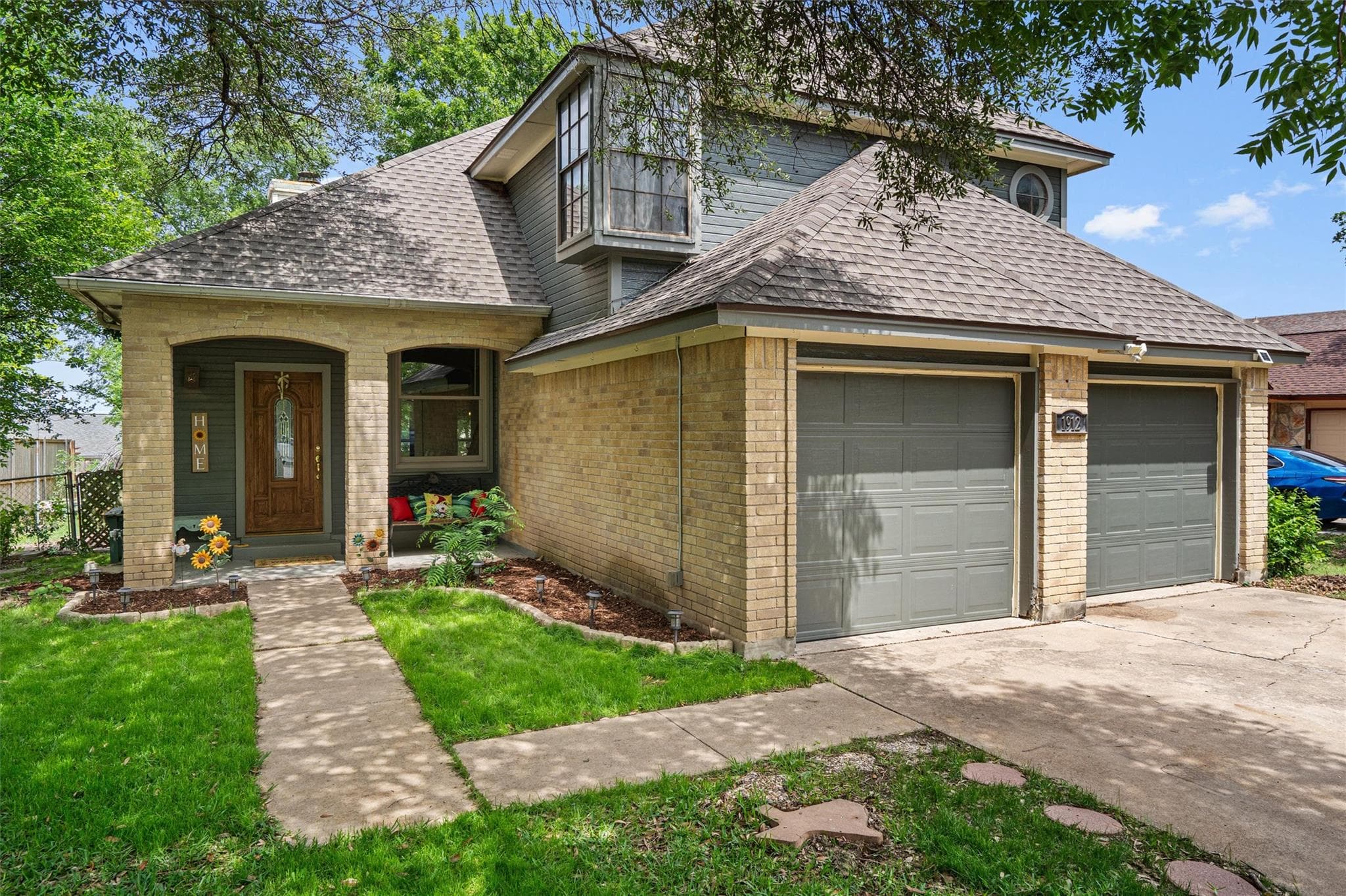 1912 Gaylord Dr