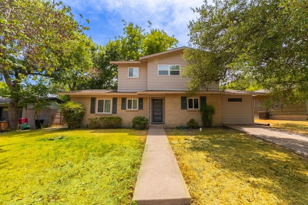 1307 Berkshire Dr