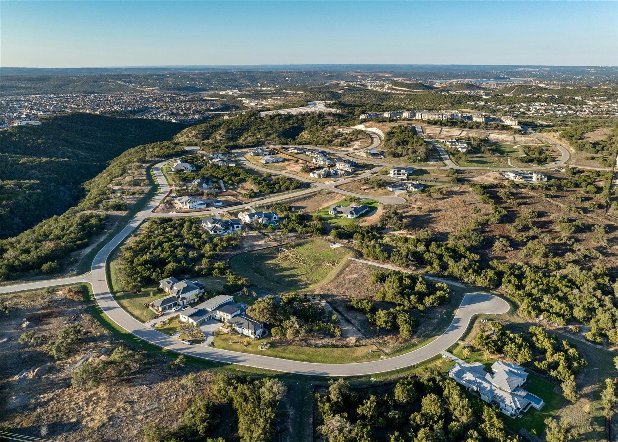 5800 Twin Peaks Trce