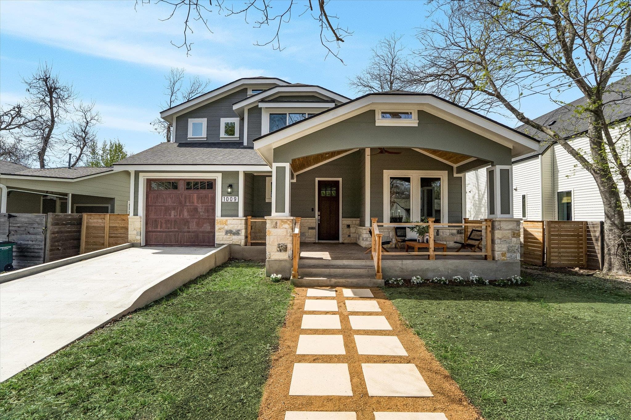 1009 Karen Ave