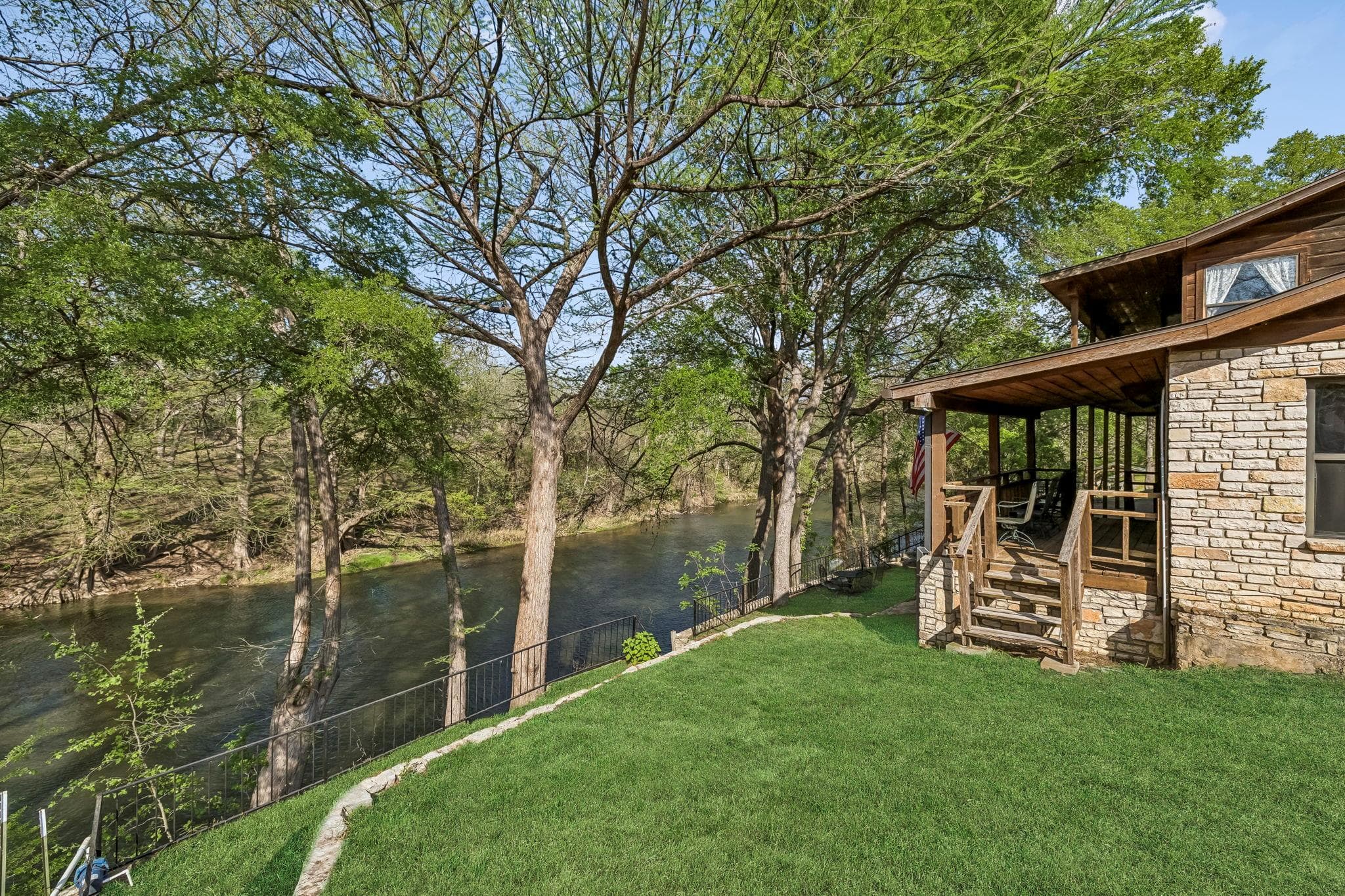 2630 Ponderosa Dr
