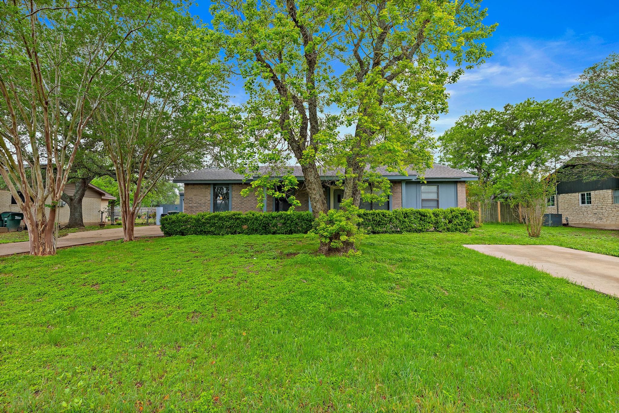205 Hitching Post Dr