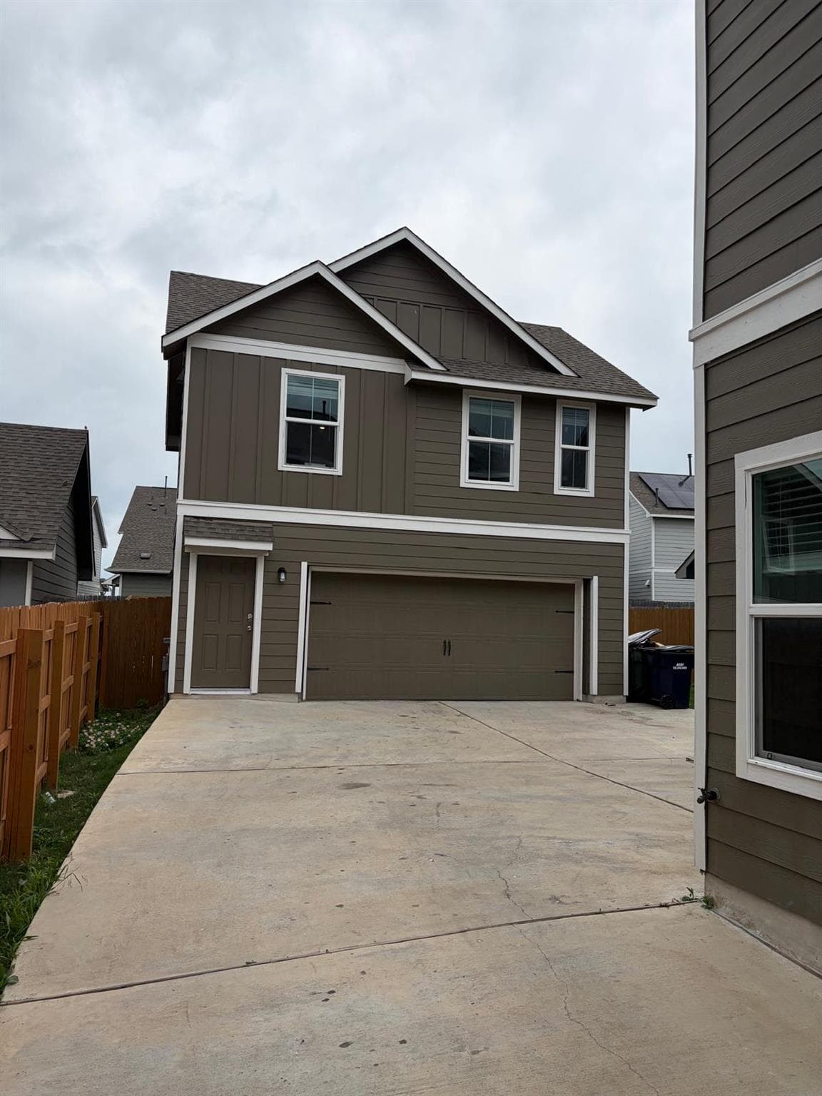 1509 Weatherford Ln