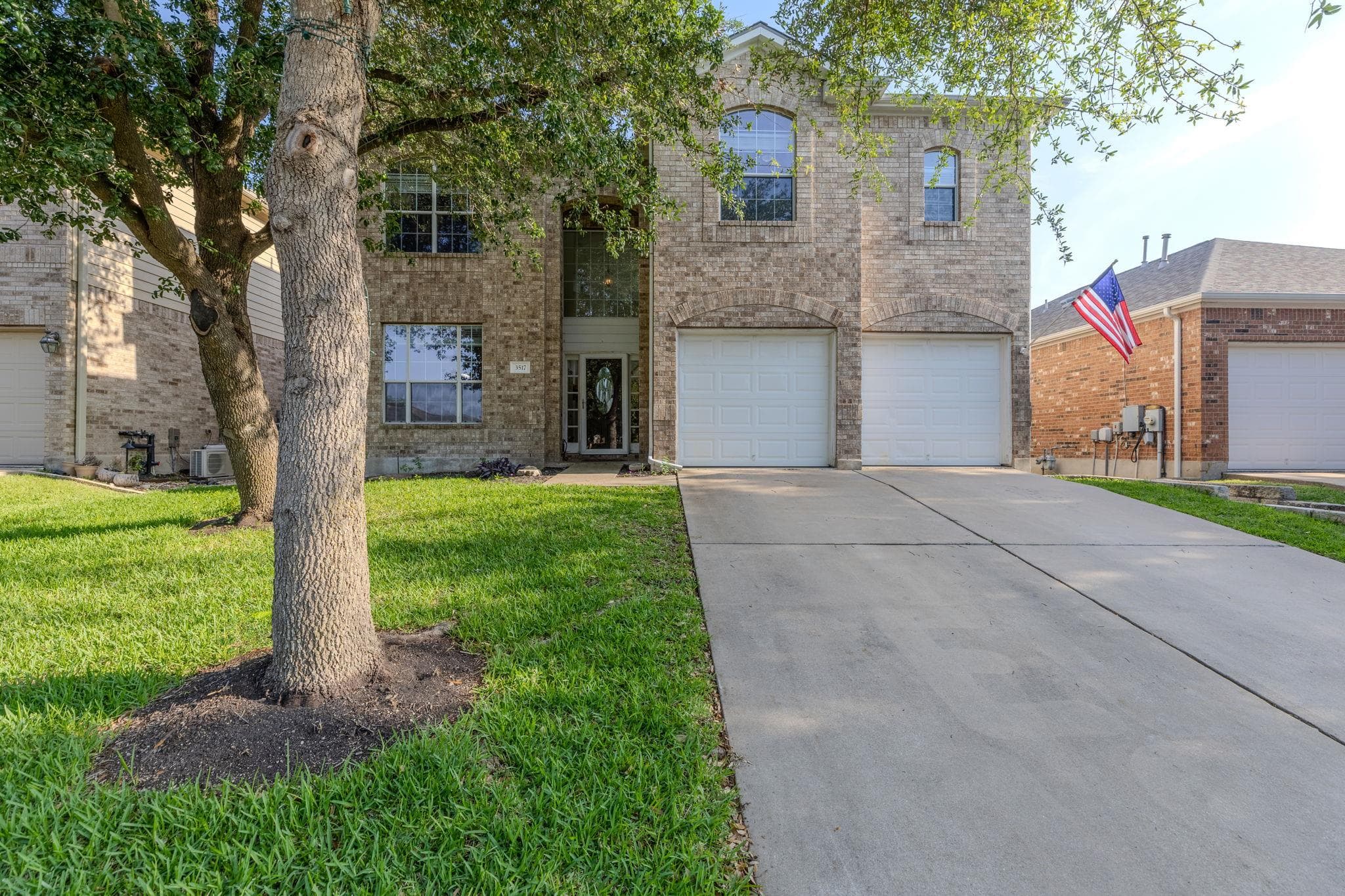 3517 Shiraz Loop