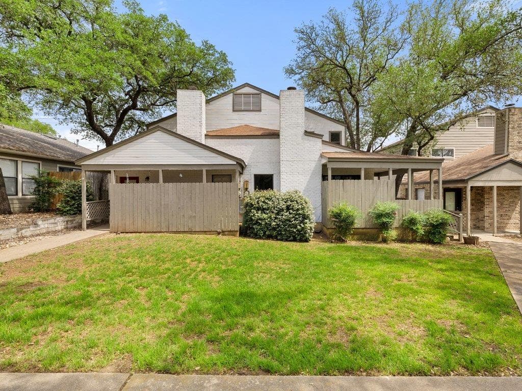 7825 Beauregard Cir #4
