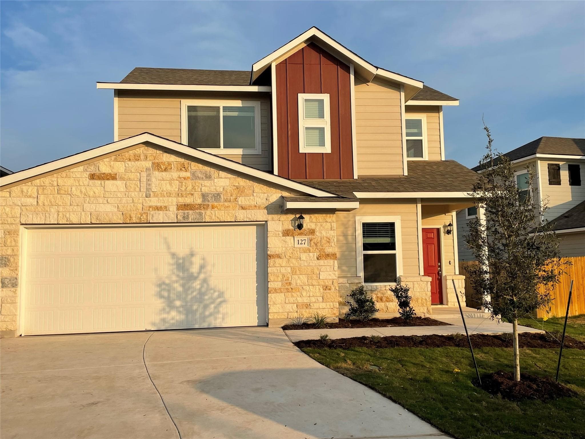 127 Trailside Ln