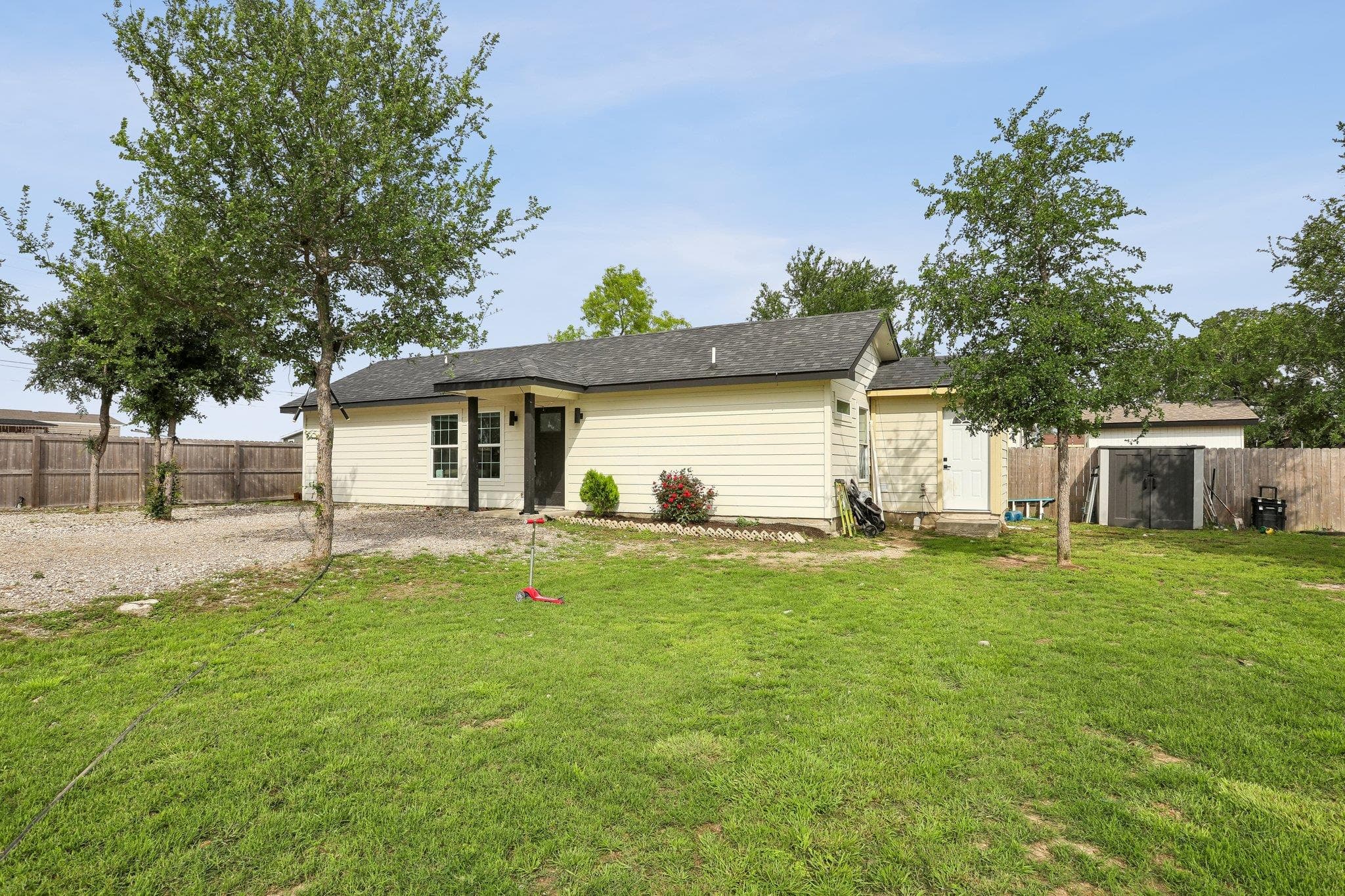 114 Jaguar St