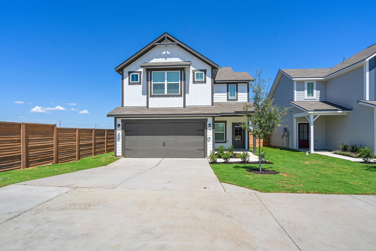 124 Desert Hare Dr