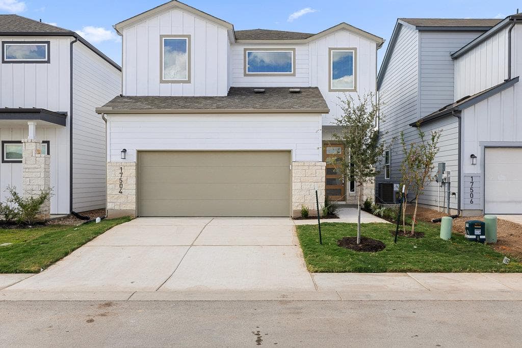 17504 Emperador Dr