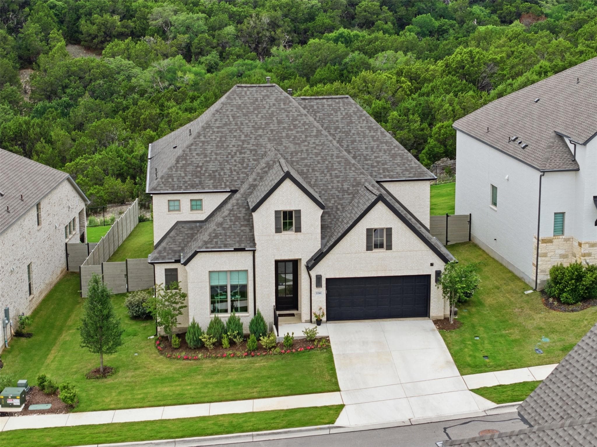 1216 Summer Moon Dr