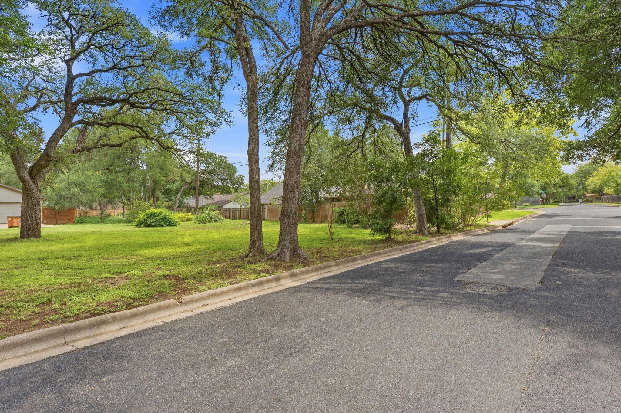 9505 Woodshire Dr