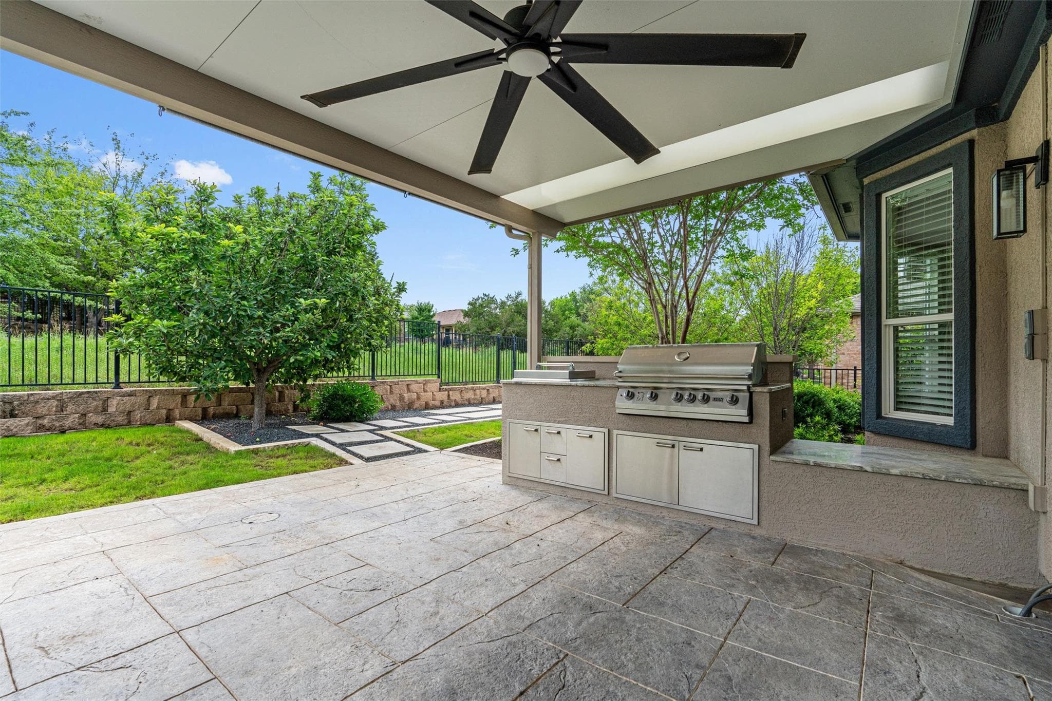 509 Davis Mountain Cir