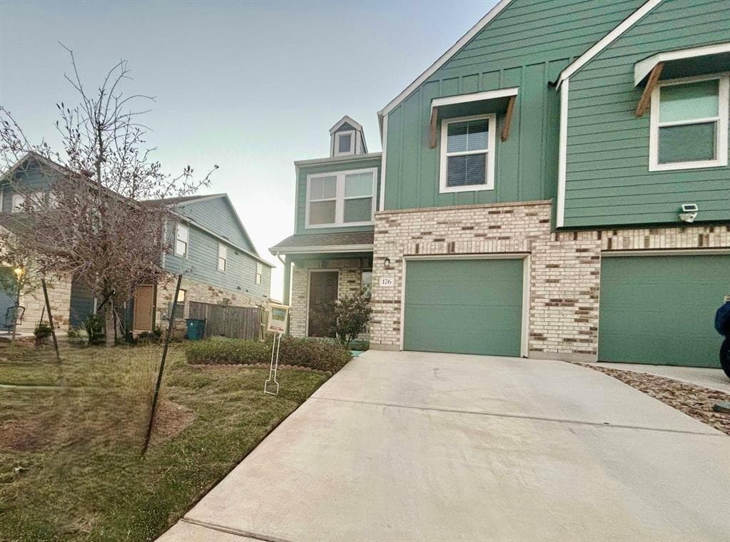 176 Andross Ln