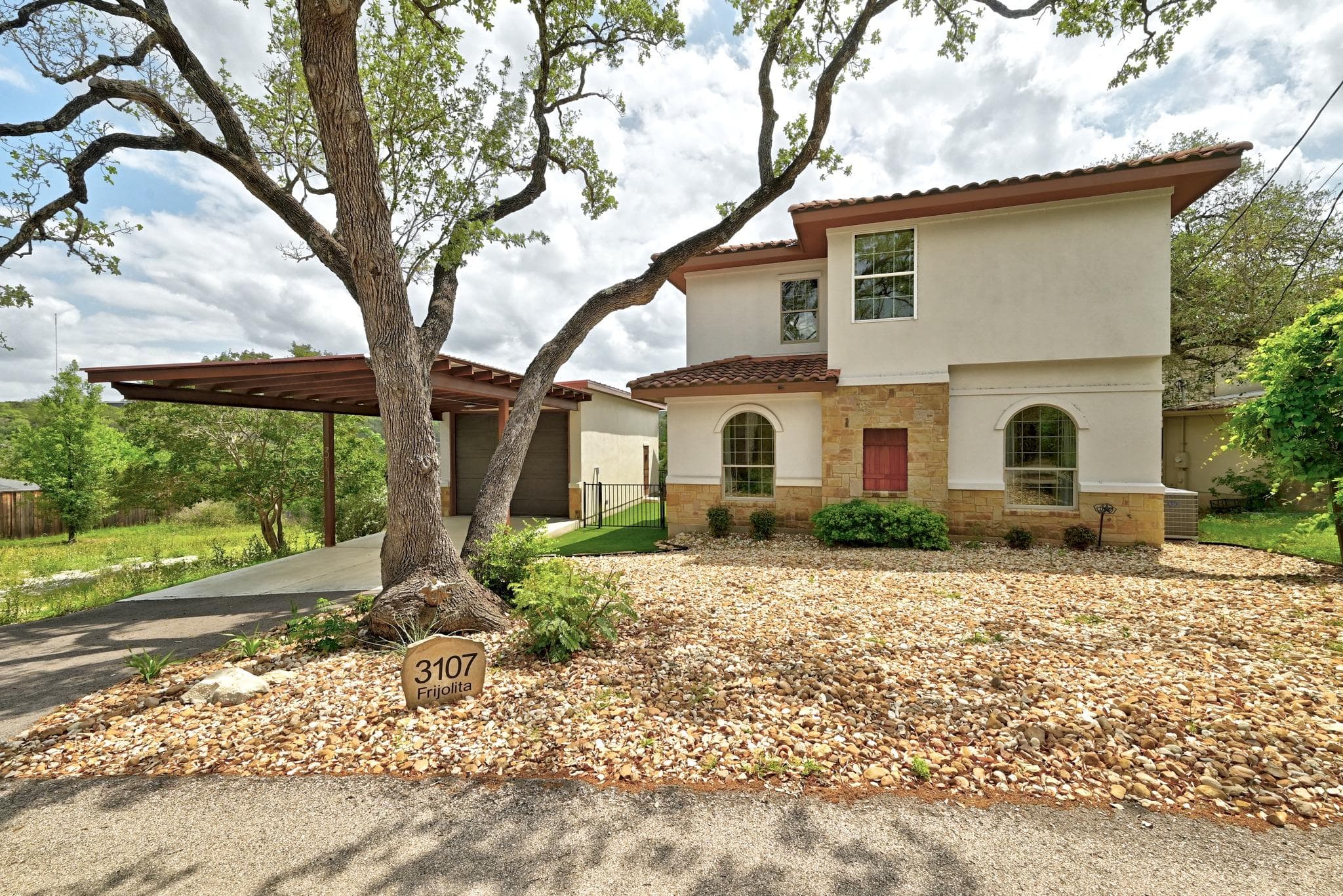 3107 Frijolita St